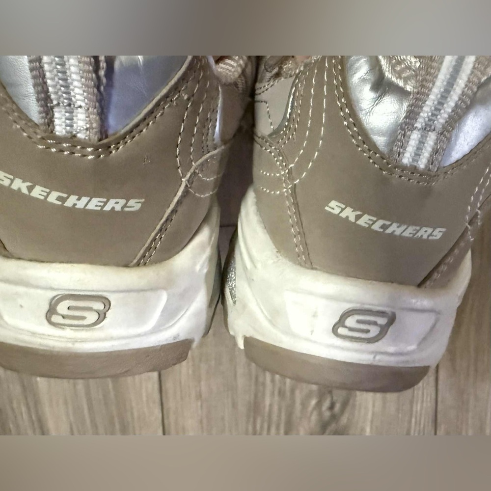 Skechers Women's Beige Sneakers - Picture 7 of 12